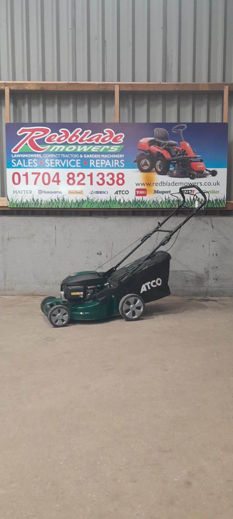 Used Atco Quattro 19SH 4in1 Rotary Lawnmower - Image 2