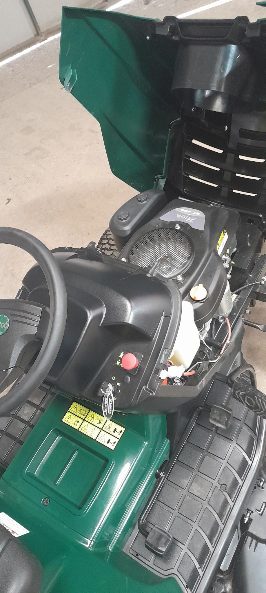 Used Atco GT38HR Ride on lawnmower - Image 4